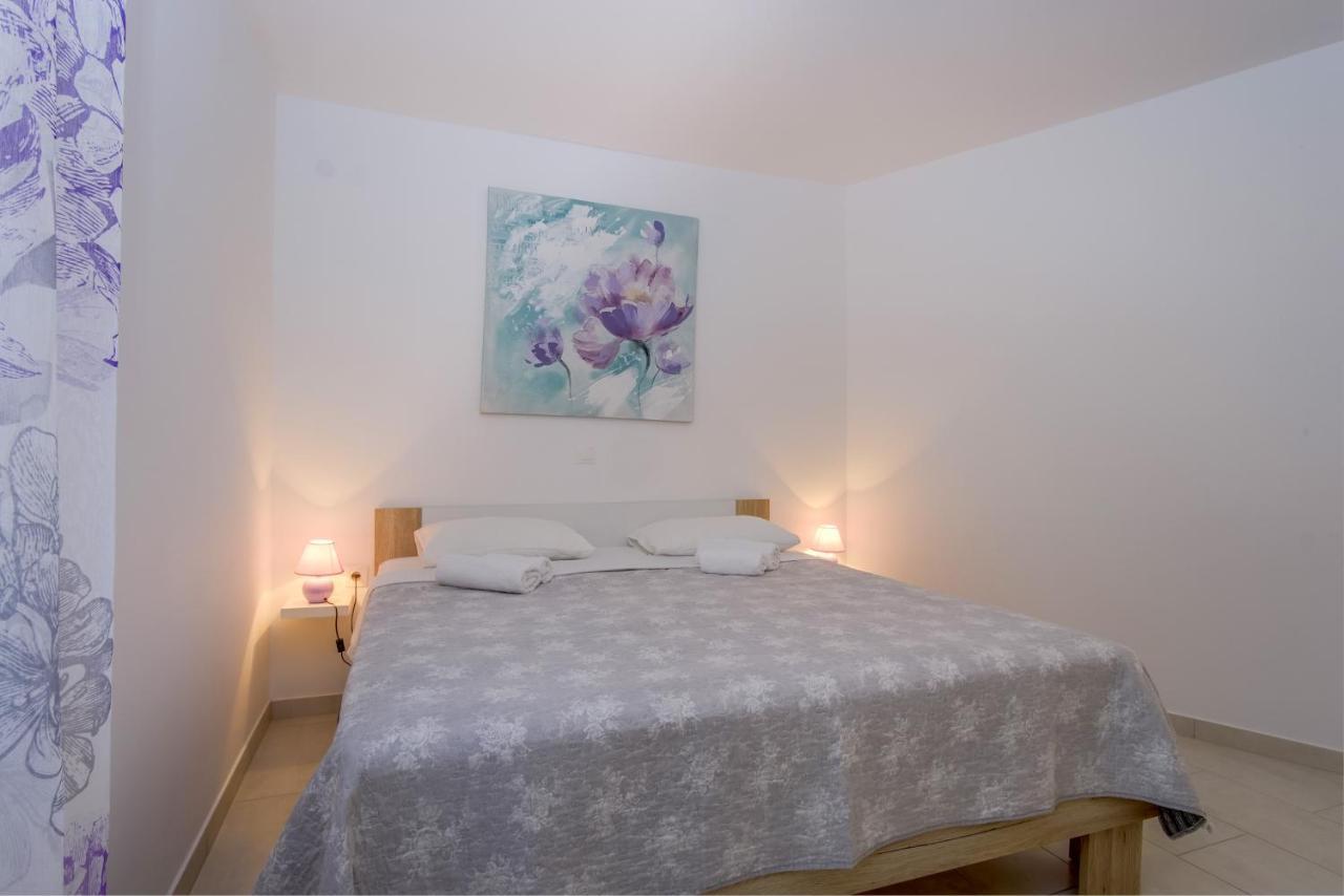 Apartment Angela Cunski Екстер'єр фото